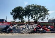 Banyaknya Tumpukkan Sampah di Samping Flyover Pasar Cileungsi Timbulkan Banyak Reaksi Warga