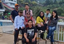 Wisatawan Asal Karawang Merasa Senang Bisa Beribur di Puncak 2 Sukamakmur Bogor, Minta Jalan di Perbaiki