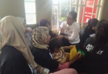 Warga Ciparigi Sambut Hangat Rena Da Frina, Janjikan Pendidikan dan Lapangan Kerja