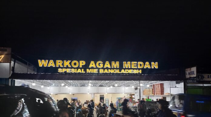 Warkop Agam Medan Bogor Siapkan Makan Gratis Untuk Personil Damkar Yang Berjibaku Dalam Peristiwa Kebakaran Tajur