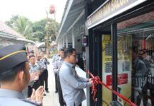 Kakanwil Kemenkumham Lampung Resmikan Barbershop di Lapas Kotaagung dan Berikan Penguatan Tugas kepada Petugas Lapas dan Rutan