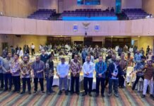 Kemenhub Pastikan Konsesi Pelabuhan Berfokus pada Kepentingan Nasional Momen Kebersamaan Usai Penandatanganan SK Konsesi Pelabuhan di Gedung Karya, Jakarta (14/10). Foto: Harnas.id/ Ifan Jafar S