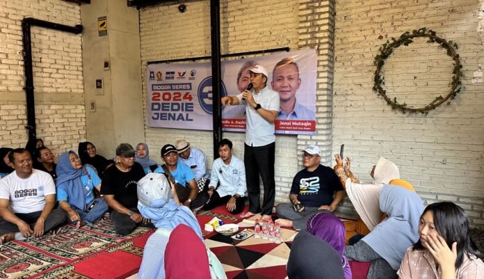 Dedie Rachim Calon Wali Kota Bogor nomor urut 3, Dedie Rachim, berdiskusi tentang pentingnya perubahan tata ruang untuk keselamatan masyarakat. Foto: Harnas.id/ Istimewa