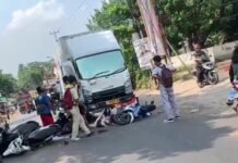 Truk Seruduk Enam Motor Pelajar di Jonggol, Korban Dilarikan ke RSUD Cileungsi