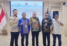 Kemenhub dan BUP PT Rugaya Nusantara Jaya Sepakati Konsesi di Pelabuhan Tana Paser Tim BUP PT Rugaya Nusantara Jaya bersama konsultan kepelabuhanan dari PT Berkah Tujuh Samudera Indonesia. Foto: Harnas.id