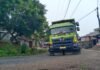 Operasional Truk Proyek Bendungan Cijurey Ganggu Aktivitas Warga di Mekarwangi-Selawangi