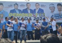 Unik! Anton Suratto Gelar Lomba Mirip Dirinya di Konsolidasi Akbar Demokrat Bogor