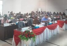 Ketua Fraksi PDIP Dorong Pemda SBD Bangun Komunikasi Publik Lewat Media