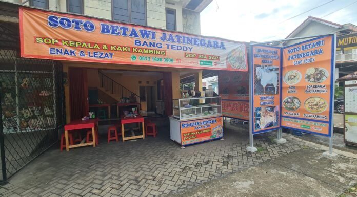 Nikmati Soto Betawi Khas di Warung Bang Teddy, Griya Bukit Jaya Bogor
