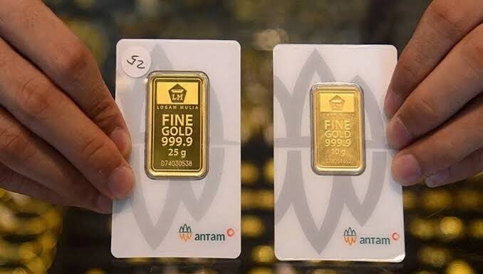 Harga Emas Antam Turun Hari Ini, Simak Daftar Lengkapnya