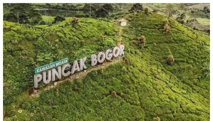Wisata ke Puncak Bogor Tetap Ramai Meski Terjebak Macet Panjang