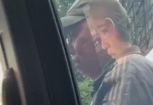 Joki Jalur Alternatif Minta Tarif Tak Wajar, Polisi Ambil Langkah Tegas Tangkapan layar pungli Puncak Bogor. Foto: Tangkapan Layar