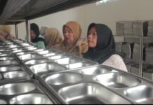Depok Luncurkan Program Makan Bergizi Gratis untuk Siswa SD Besok!