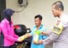 Jumat Berkah Polsek Gunung Putri, Berikan Bantuan Sembako Kepada Warga