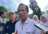 KLH Segel KEK Lido karena Langgar Ketentuan Lingkungan Menteri Lingkungan Hidup, Hanif Faisol Nurofiq, saat memberikan keterangan pers terkait penyegelan KEK Lido akibat pelanggaran lingkungan, Kamis (13/2/2025). Foto: Istimewa