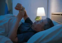 Sering Terbangun di Tengah Malam? Kenali Penyebab dan Cara Mengatasinya! Ilustrasi terbangun tengah malam. Foto: Istimewa