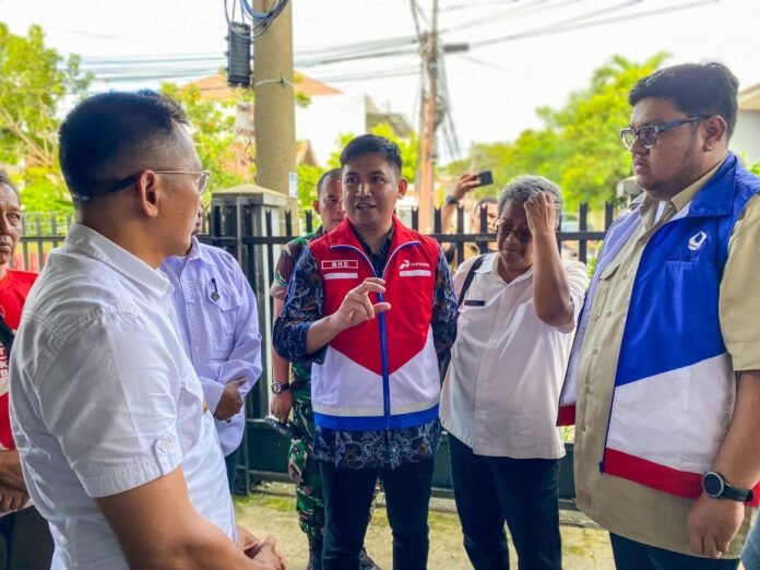 Pj Walikota Bogor, Hery Antasari cek ketersediaan gas 3 kg. Foto: Istimewa