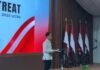 Gibran Rakabuming Dorong Kepala Daerah Fokus Jalankan Program Presiden di Retreat Akmil Magelang Wapres Gibran Rakabuming Raka saat memberikan arahan kepada kepala daerah dalam retreat di Akmil Magelang, menekankan pentingnya menjalankan program Presiden Prabowo, termasuk ketahanan pangan dan penanganan stunting. Foto: Istimewa