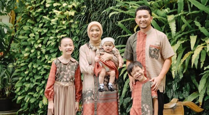 Biar Serasi dan Modis, Ini 5 Inspirasi Outfit Lebaran Keluarga yang Lagi Hits! Lebaran