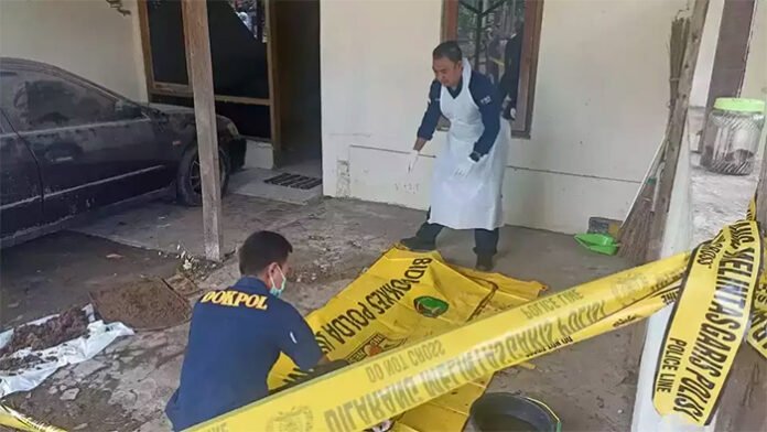 Detik-Detik Penemuan Kerangka Manusia dalam Mobil di Gresik kerangka manusia