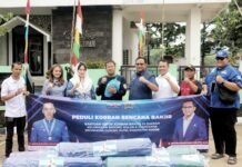 H. Anton Sukartono Suratto Bantu Korban Banjir di Gunung Putri Bogor