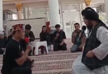 Bobon Santoso Resmi Mualaf, Momen Syahadatnya Viral