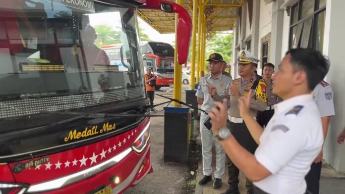 VideoCapture_20250325-000416