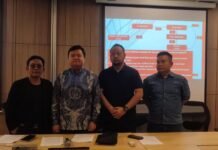 Klarifikasi Kuasa Hukum Yohanes Sugihtononugroho Terkait Laporan Sepihak Jtrust Bank Kuasa hukum Yohanes Sugihtononugroho memberikan klarifikasi terkait laporan sepihak Jtrust Bank, menegaskan bahwa CROWDE telah memenuhi kewajibannya sesuai perjanjian kerja sama. Foto: Istimewa