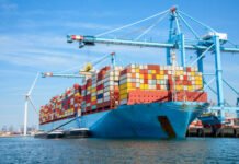 Pemerintah Atur Operasional Angkutan Barang Saat Mudik Lebaran 2025 Ilustrasi angkutan laut. Foto: iStock