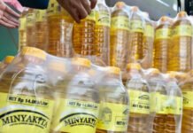 MinyaKita Tak Sesuai Takaran! Bareskrim Polri Gerebek Produsen di Depok, Ribuan Liter Disita