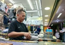 Tren Busana Muslim di Kota Bogor Laris Manis Selama Ramadan, Omzet Naik 50 Persen tren busana muslim