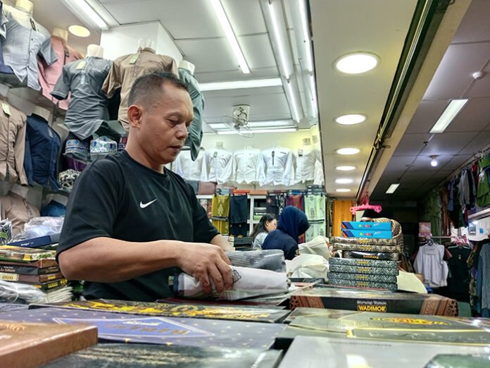 tren busana muslim tren busana muslim