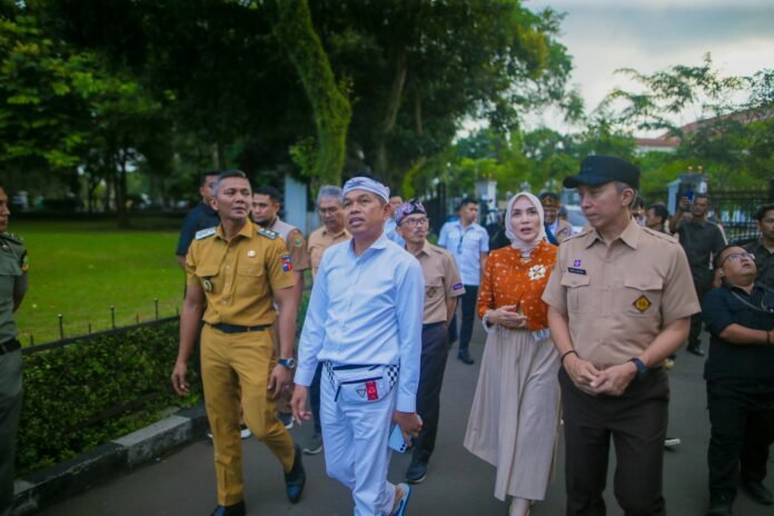 Gubernur Jawa Barat bersama Jajaran Pemkot Bogor cek Gedung Bakorwil Kota Bogor. Foto: Istimewa