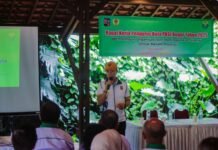 Dedie Rachim Ajak Bangkitkan Kejayaan Bulu Tangkis di Kota Bogor Wali Kota Bogor Dedie A. Rachim membuka Rapat Kerja PBSI Kota Bogor 2025 di Kuntum Farmfield, sambil mengajak seluruh pihak untuk membangkitkan kembali kejayaan bulu tangkis melalui pembinaan atlet sejak dini, Jumat (18/4/2025). Foto: Istimewa