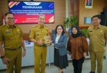 Dedie Rachim Dorong Peran APIP Jadi Mitra Strategis Perangkat Daerah dalam Optimalkan PAD Kota Bogor Wali Kota Bogor Dedie A. Rachim memberikan arahan dalam pembukaan pelatihan pengawasan atas PAD bagi 37 APIP Inspektorat Kota Bogor di Pusdiklatwas BPKP, Ciawi, Senin (21/4/2025). Foto: Istimewa