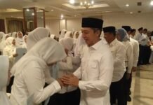 235 Tenaga Honorer Kota Bogor Resmi Diangkat Jadi PPPK, Akhiri Penantian Panjang Hingga 22 Tahun Momen haru dan bahagia: 235 tenaga honorer resmi dilantik sebagai PPPK di lingkungan Pemkot Bogor. Foto: harnas.id
