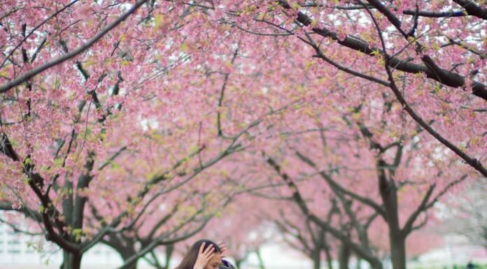 Menuju Pelaminan, Luna Maya dan Maxime Bouttier Tetap Profesional Jelang Tayang Film “Gundik” Luna Maya dan Maxime Bouttier. Foto: Instagram @lunamaya