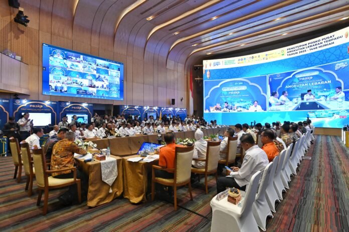kemenhub Penutupan Posko Pusat Angkutan Lebaran Terpadu Tahun 2025 (1446 Hijriah) di Kantor Kementerian Perhubungan, Jakarta, Sabtu (12/4). Foto: Kemenhub