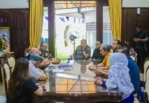 Wali Kota Bogor Wariskan Semangat PETA kepada Generasi Muda Lewat Rencana Patung Jenderal Sudirman Wali Kota Bogor Dedie Rachim menerima kunjungan Yayasan PETA, membahas pelestarian semangat perjuangan melalui rencana pembangunan Patung Jenderal Sudirman. Foto: Istimewa