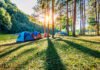 Rekomendasi Tempat Camping di Bogor: Nyaman, Sejuk, dan Instagramable! Camping. Foto: Freepik