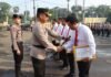 Kapolres Metro Depok Pimpin Upacara Kenaikan Pangkat dan Penghargaan Personel Polsek Tajur Halang