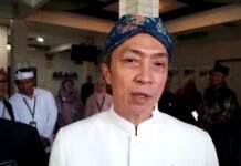 Pemkot Bogor Hibahkan Aset dan Kendaraan Operasional untuk Kemenag Kota Bogor Wali Kota Bogor Dedie A. Rachim saat menyerahkan hibah aset dan kendaraan operasional kepada Kemenag Kota Bogor, Kamis (26/6/2025), di Jalan Dr. Semeru. Foto: Hadi/ harnas.id