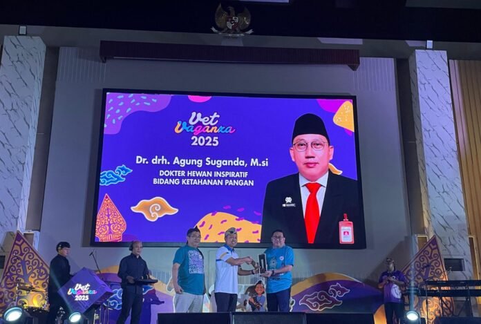 Alumni FKH IPB University lintas angkatan padati Vet Vaganza 2025 di GWW Bogor. Foto: Harnas.id