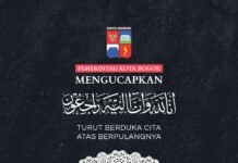 Bogor Berduka, Mantan Wali Kota Iswara Natanegara Tutup Usia di Usia Senja Prosesi salat jenazah almarhum Iswara Natanegara di Masjid Ar-Rahman, Bogor Utara, sebelum dimakamkan di Bandung. (Foto: Dok. Pemkot Bogor)