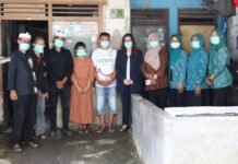 Atasi Kasus TBC, Puskesmas Bogor Selatan Luncurkan Inovasi “Pentas Baris” Petugas kesehatan melakukan pemantauan rutin terhadap pasien TBC sebagai bagian dari implementasi program inovatif ‘Pentas Baris’. Foto: Harnas.id/ Hadi