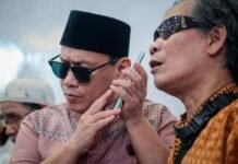 Pemkot Bogor Luncurkan Fitur Suara Inklusi Netra (INARA) untuk Aduan Warga di Aplikasi SiBadra Wali Kota Bogor, Dedie A. Rachim, meluncurkan fitur suara Inklusi Netra (INARA) pada aplikasi SiBadra, yang memberikan kemudahan bagi penyandang disabilitas netra untuk menyampaikan aduan mengenai fasilitas umum di Kota Bogor. Foto: Pemkot Bogor