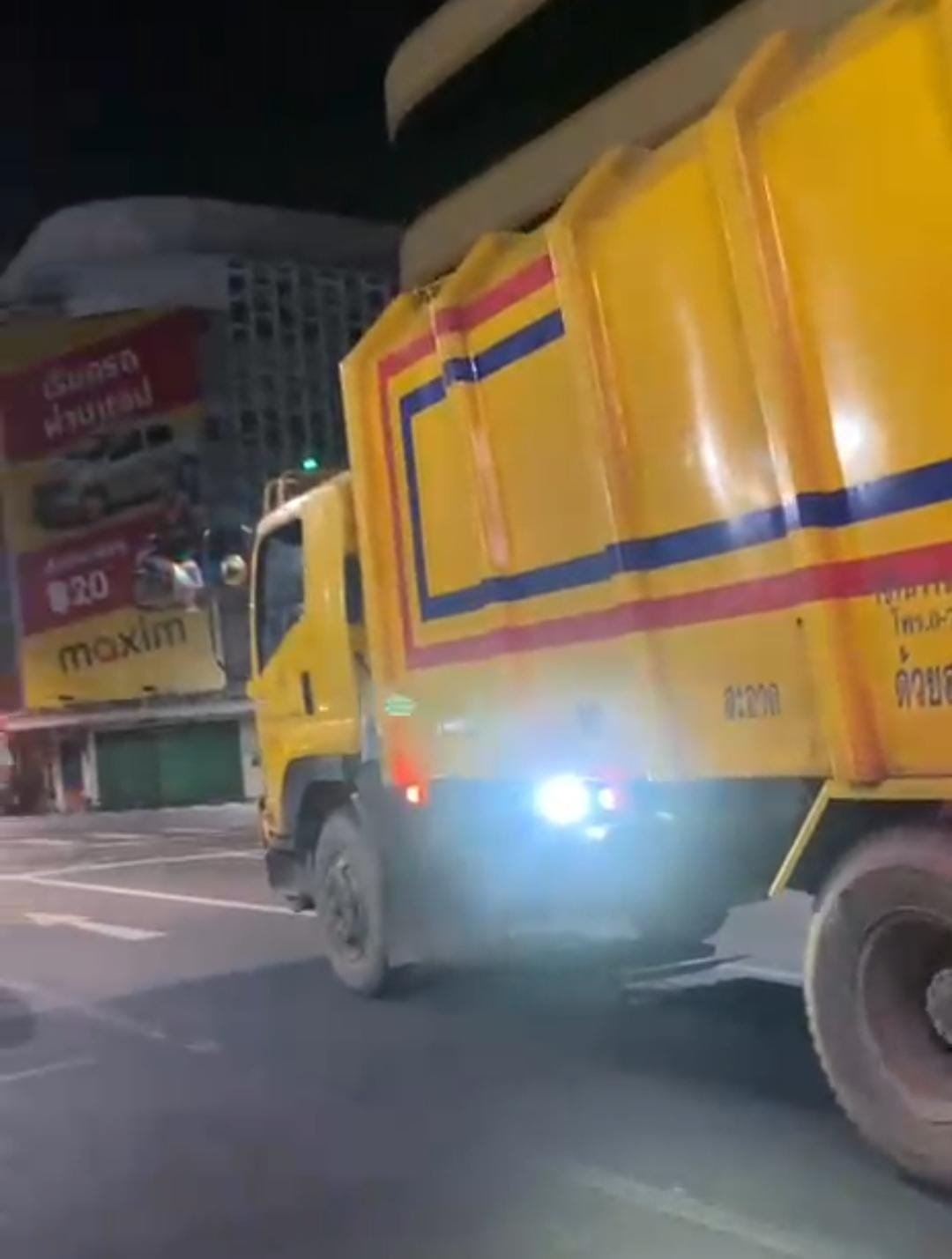 Mobil Dinas Lingkungan / Kebersihan Hatyai Thailand, Penyelamat. Foto: Ifan Jafar Sidik