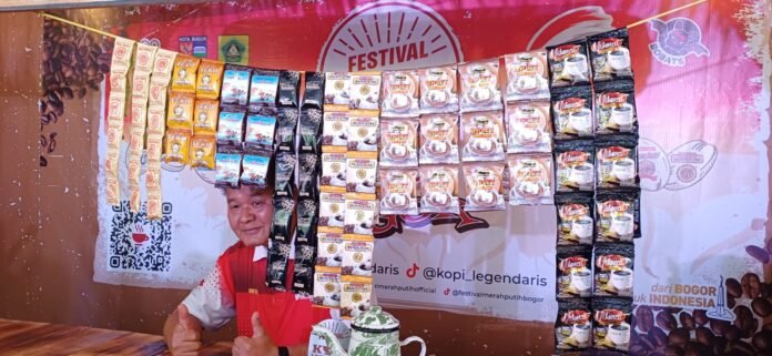 Dari Bah Sipit hingga Oplet, brand kopi ikonik Bogor tampil dalam satu panggung bersejarah. Foto: Harnas.id/ Istimewa