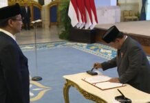 Presiden Prabowo Resmi Reshuffle Kabinet, 5 Kementerian Diganti dan 1 Kementerian Baru Dibentuk Presiden Prabowo Subianto mengumumkan reshuffle Kabinet Merah Putih di Istana Negara, Jakarta, Senin (8/9/2025). Foto: Tangkapan Layar