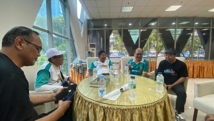 Forjukadi diskusi bersama Dirjen BImas ISlan Dan Dirjen Zakat Wakaf. Foto: Harnas.id/ IJS